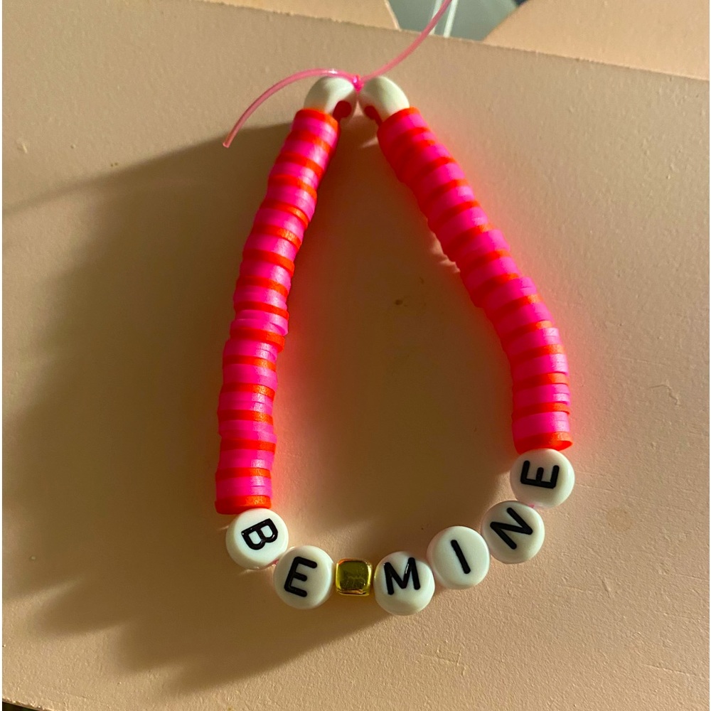 NEW Valentine’s Day bracelet be mine